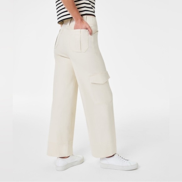 SPANX Eggshell Stretch Twill Cropped Cargo Trouser Size Large - Picture 1 of 10